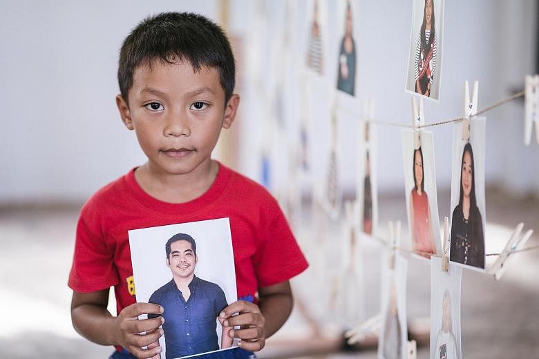 World Vision membalik naskah sponsor; Anak-anak sekarang bisa memilih sponsor