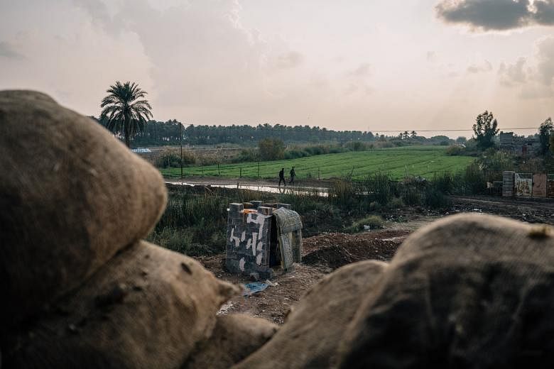 ISIS berebut untuk menegaskan kembali kehadirannya di antara bagian-bagian wilayah luas yang pernah dikuasainya