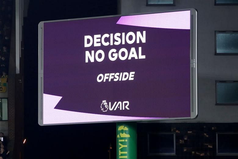 Sepak bola: VAR hanya untuk kesalahan ‘jelas dan jelas’ kata kepala aturan utama