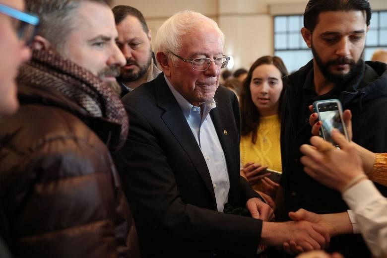 Calon presiden AS Bernie Sanders mendapat tagihan kesehatan yang bersih setelah serangan jantung